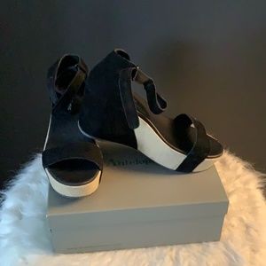 Antelope Platform Sandal